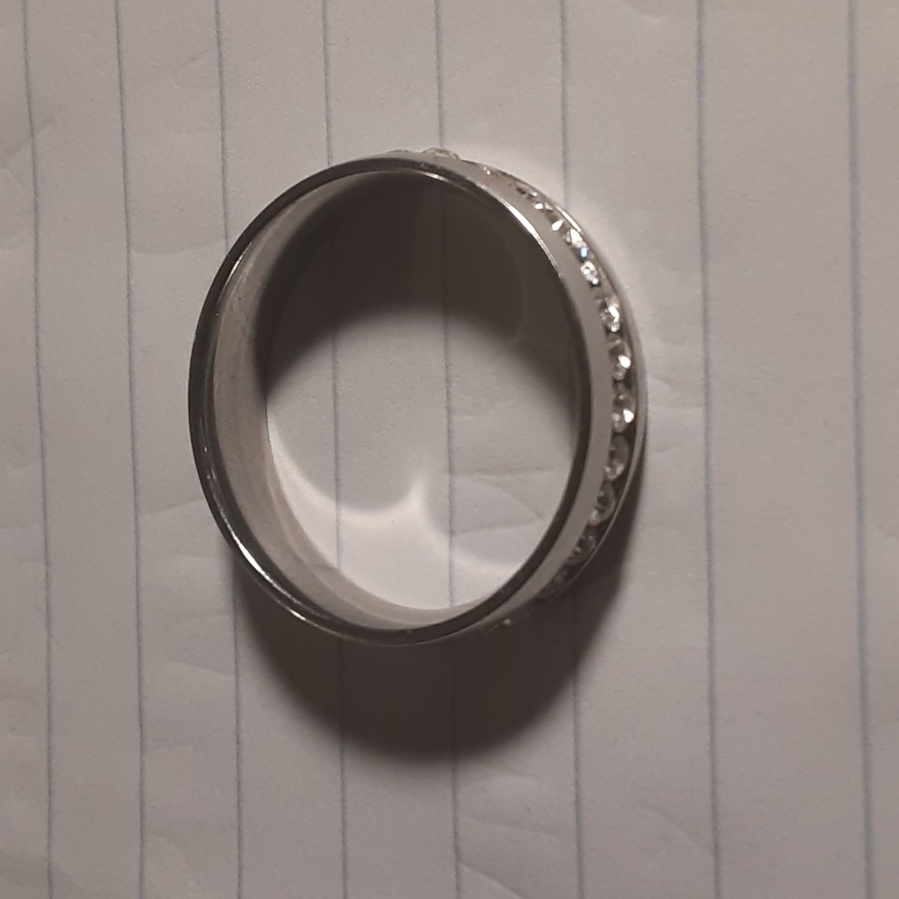 Stainless Steel Silver w/Diamonds Wedding Band